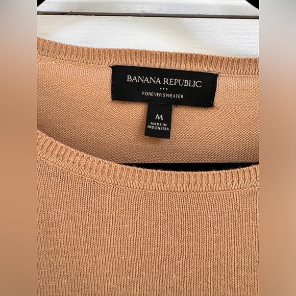 2 Banana Republic sweaters excellent condition!! - Picture 5 of 7
